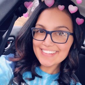 Meet your Posher, Danielle